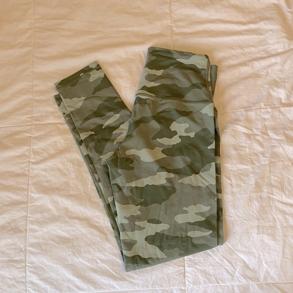 Aerie camo leggings